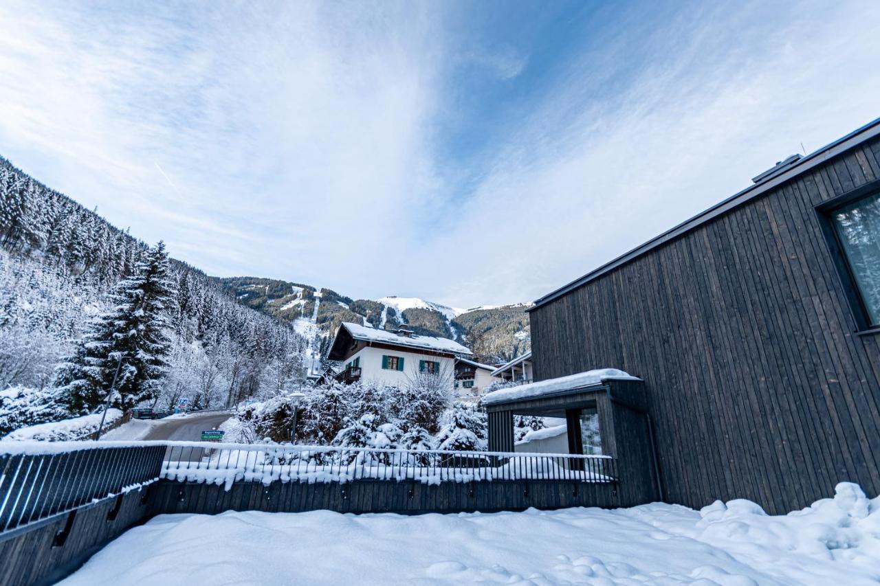 Max Relax Summercard Included Ski In-Ski Out Zell am See Exterior photo