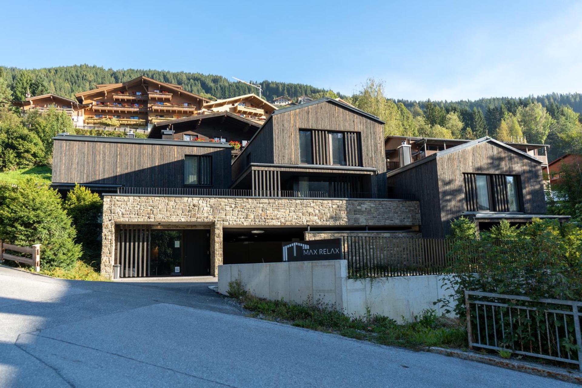 Max Relax Summercard Included Ski In-Ski Out Zell am See Exterior photo